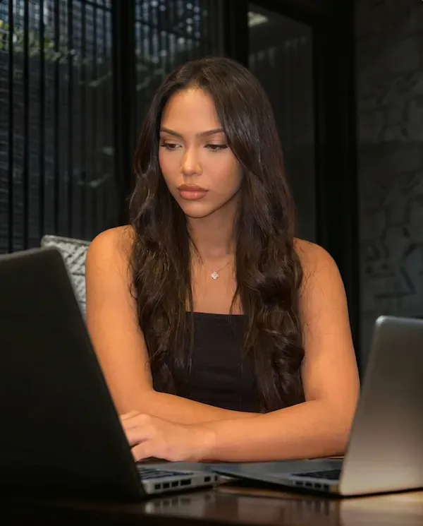 rbrandr founder nai nicole using laptops